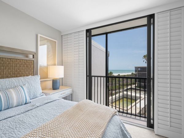Sanibel Island Vacation Rental Gulf-View Sanibel Condo with 3 Bedrooms