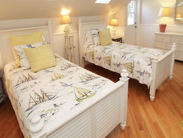 Captiva Rental with Community Pool Sleeps 6