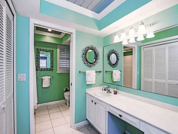 Captiva Vacation Home Sleeps Six Guests.