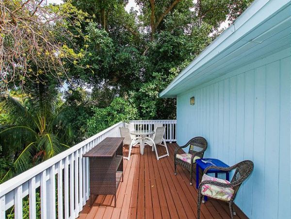 Captiva Vacation Home Sleeps Six Guests.