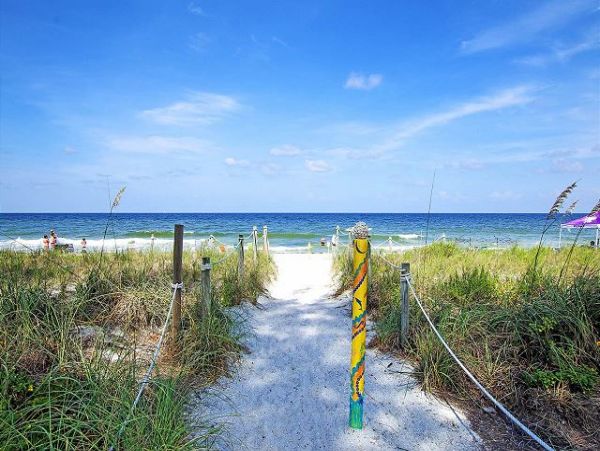Captiva Vacation Home Sleeps Six Guests.