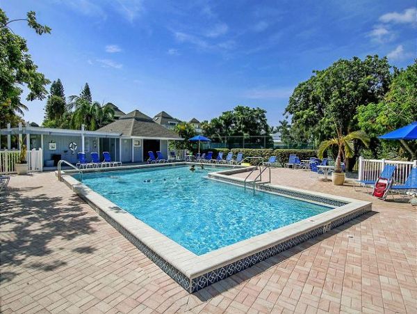 Captiva Vacation Home Sleeps Six Guests.