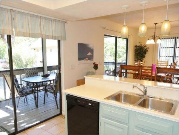 Two Bedroom Captiva Rental with Communal Pool Sleeps Six