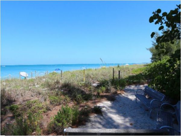 Two Bedroom Captiva Rental with Communal Pool Sleeps Six