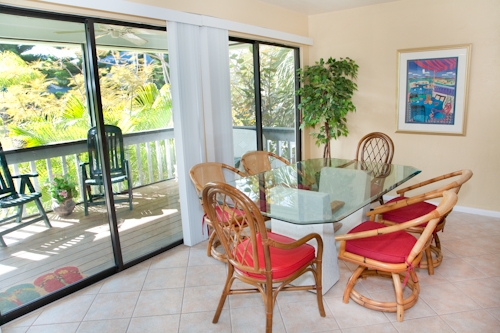Dining Table Seats 4