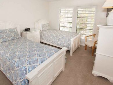 Two Bedroom plus Loft  Captiva Rental with Communal Pool