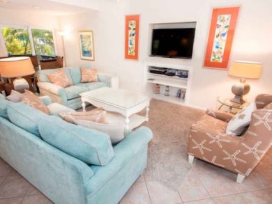Two Bedroom plus Loft  Captiva Rental with Communal Pool