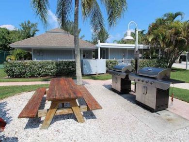 Two Bedroom plus Loft  Captiva Rental with Communal Pool
