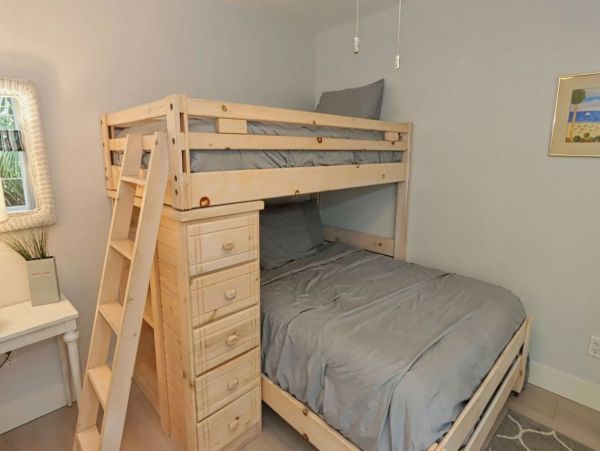 Three Bedroom Plus Loft Vacation Rental on Captiva Sleeps 6