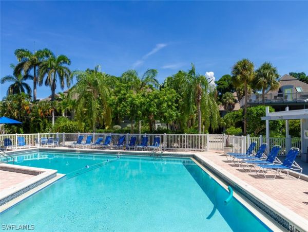 Captiva Lovely Beach Vacation Home Two Bedroom Plus Loft
