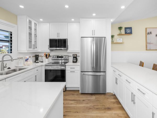 Sanibel Two Bedroom Beachfront Vacation Condo with Pool