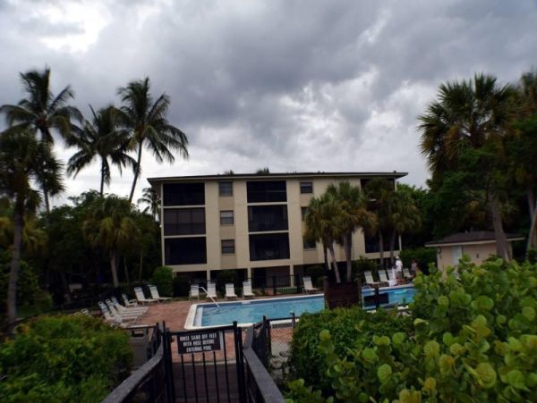 Sanibel Vacation Beach Condo Sleeps 6 Guests Full Gulf Views