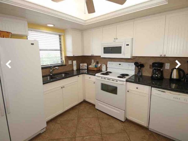 Boutique Beach Community on Sunny Sanibel Island