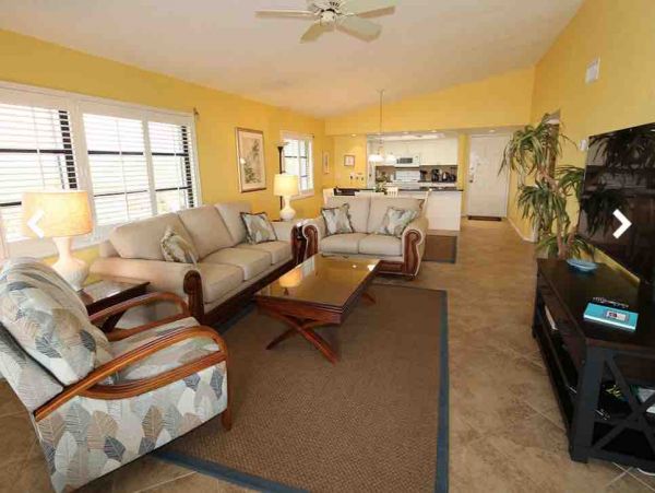 Boutique Beach Community on Sunny Sanibel Island