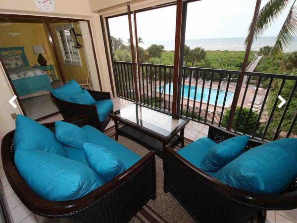 Boutique Beach Community on Sunny Sanibel Island
