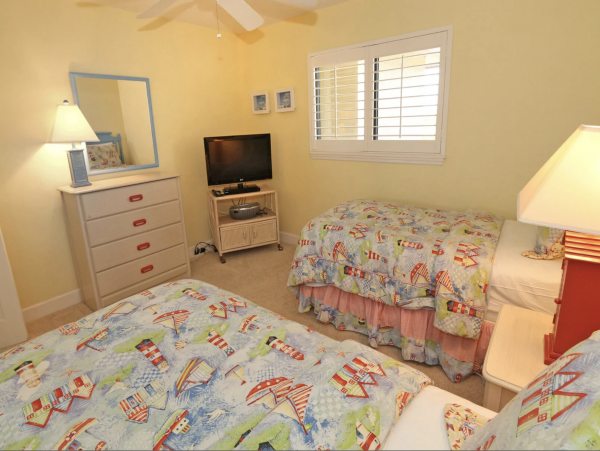 Sanibel Beachfront Condo Views! Views! Views!