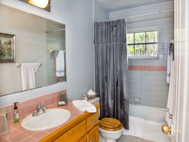 Bathroom with Tub