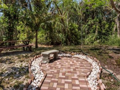 Three Bedroom Vacation Rental Sleeps 6 Short Walk to Beach