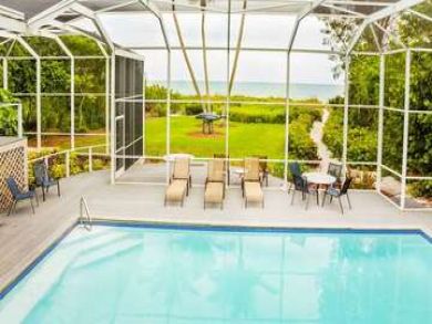 Sanibel Beachfront Vacation Home Stunning Views of The Gulf