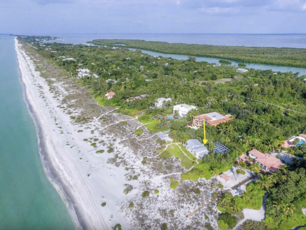 Captiva Island Beach House with Pool and Four Bedrooms