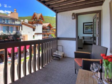 Vail Luxury Three Bedroom Condo with Communal Pool