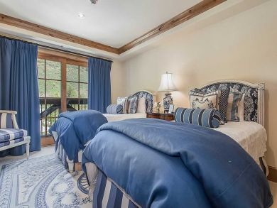 Luxury Vail Rental with Private Hot Tub and Four Bedrooms