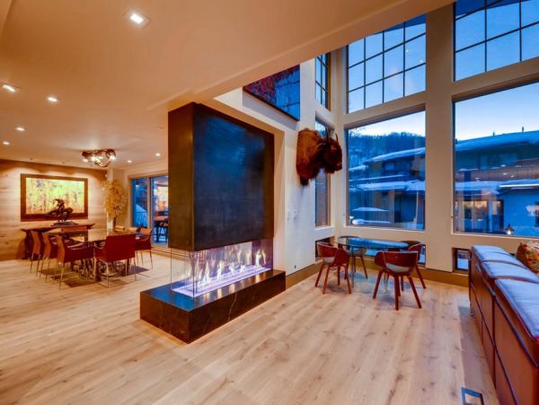 Vail 5 Bedroom Condo Close to Dining, Shopping and Ski Lift