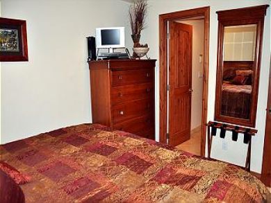 Bedroom - Dress, Mirror