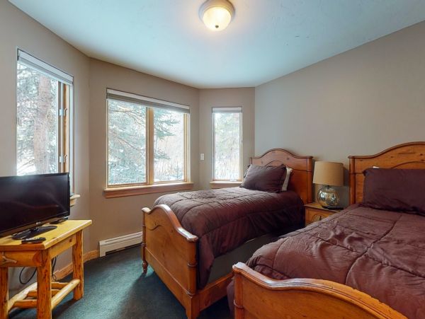 Rent this Four Bedroom Ski Rental Vail Colorado 3100 Sq ft