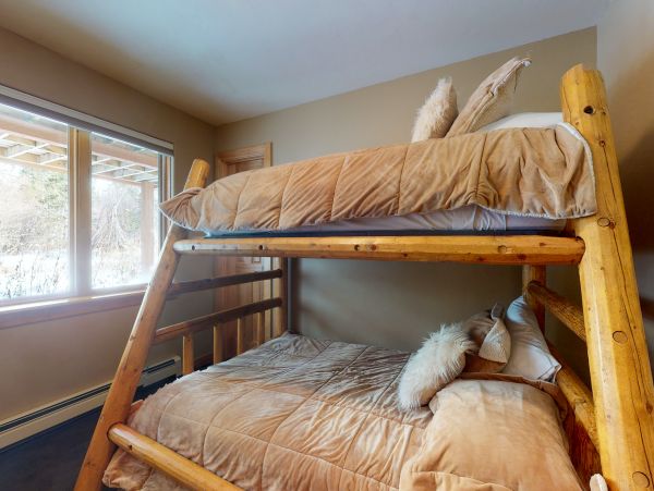 Rent this Four Bedroom Ski Rental Vail Colorado 3100 Sq ft