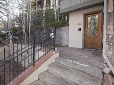 Luxury Three Bedroom Vail Home for Rent- Sleeps 7