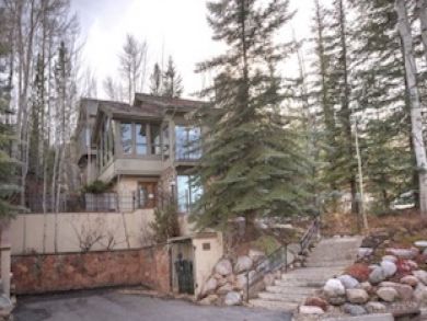 Luxury Three Bedroom Vail Home for Rent- Sleeps 7