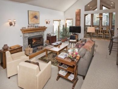 Luxury Three Bedroom Vail Home for Rent- Sleeps 7