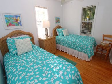 Siesta Key Charming Two Bedroom Value Rental