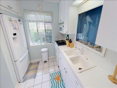A Longboat Key Dreamy Three Bedroom For Rent Available Today