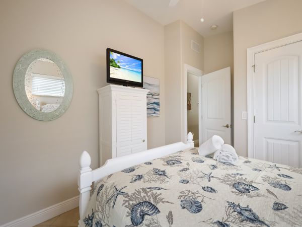 Six Bedroom Anna Maria Rental -  Peeks of The Gulf of Mexico