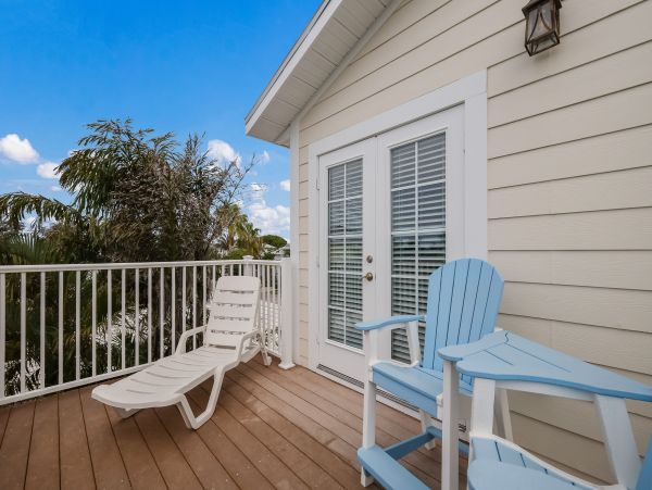 Six Bedroom Anna Maria Rental -  Peeks of The Gulf of Mexico
