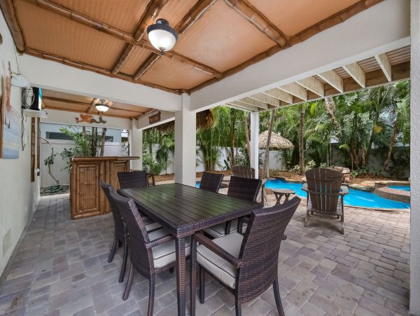 Six Bedroom Anna Maria Rental -  Peeks of The Gulf of Mexico
