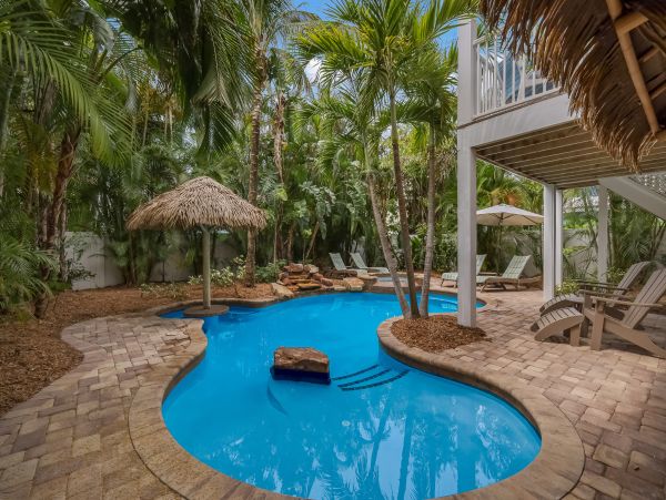 Six Bedroom Anna Maria Rental -  Peeks of The Gulf of Mexico
