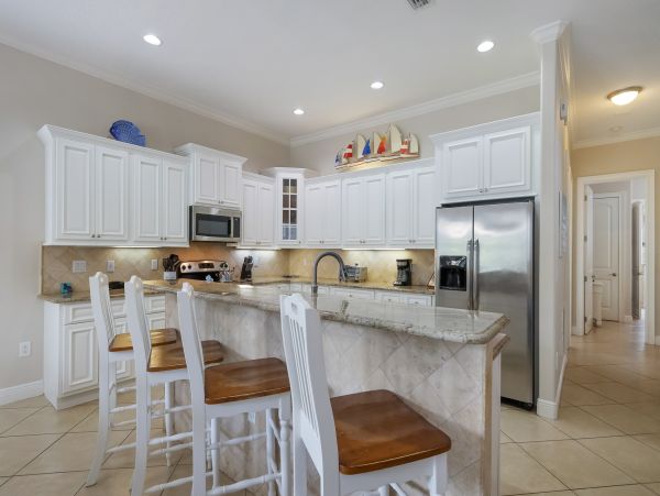 Six Bedroom Anna Maria Rental -  Peeks of The Gulf of Mexico