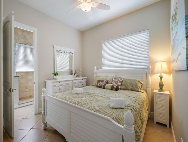 Six Bedroom Anna Maria Rental -  Peeks of The Gulf of Mexico