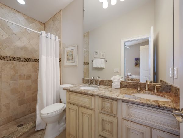 Six Bedroom Anna Maria Rental -  Peeks of The Gulf of Mexico