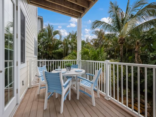Six Bedroom Anna Maria Rental -  Peeks of The Gulf of Mexico