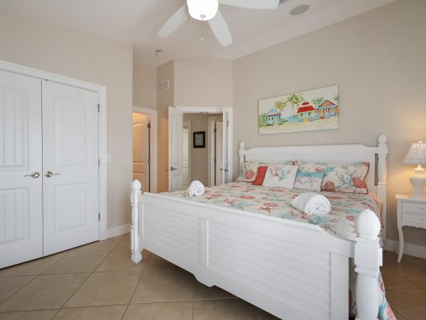 Holmes Beach Vacation Home With Private Pool