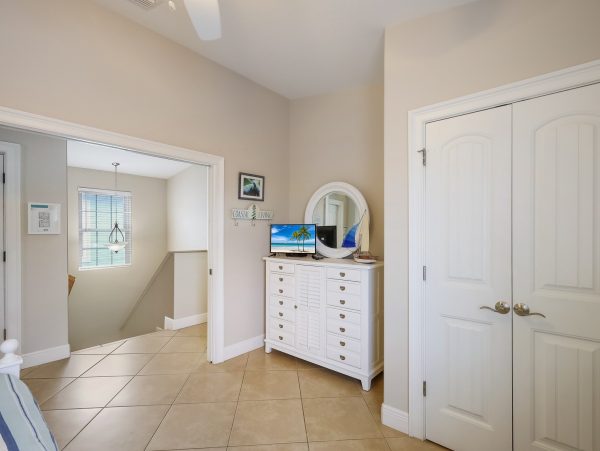 Holmes Beach Vacation Home With Private Pool
