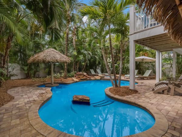 Holmes Beach Vacation Home With Private Pool