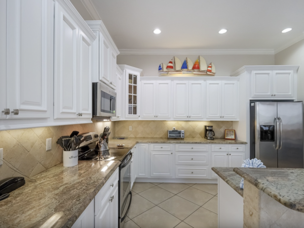 Holmes Beach Vacation Home With Private Pool