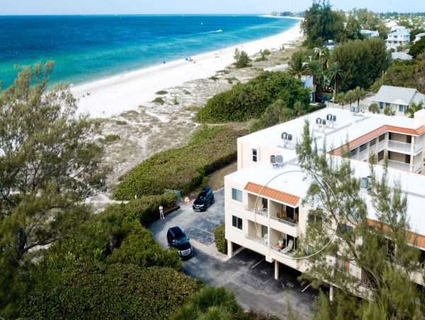 Anna Maria Island Beachfront Two Bedroom Vacation Condo