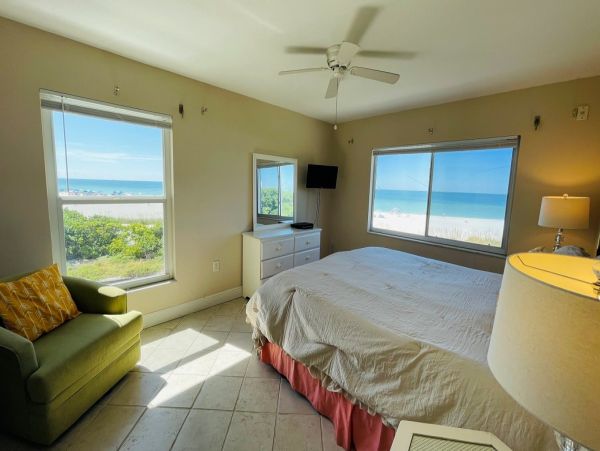 Anna Maria Island Vacation Condo on Beach Gulf Views