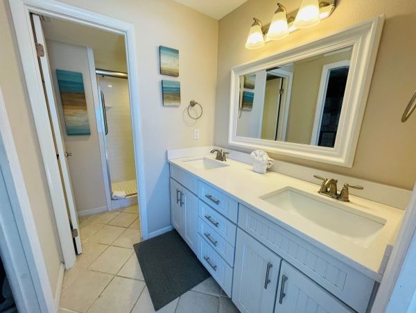 Anna Maria Island Vacation Condo on Beach Gulf Views